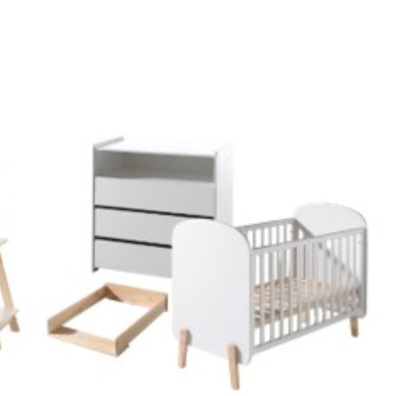 Kiddy lot avec lit bébé (60x120cm) , commode avec plan à langer, armoire 2 portes et bibliothèque en blanc