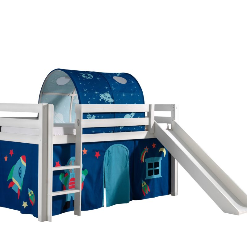 pino lot avec lit compact avec toboggan blanc, une housse astro et un tunnel astro