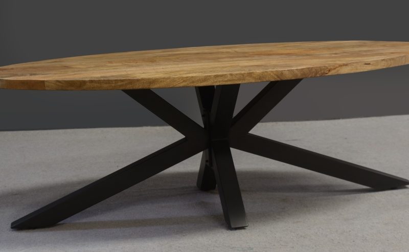 Table basse industrielle en bois de manguier
